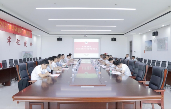 春来教育集团规划建设部2025年春季校际联评工作组莅临我校检查指导工作