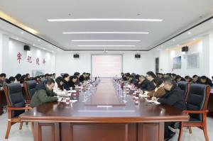 【学校动态】我校召开学习贯彻春来教育集团2025年度工作部署会精神暨本科教学工作合格评估推进会