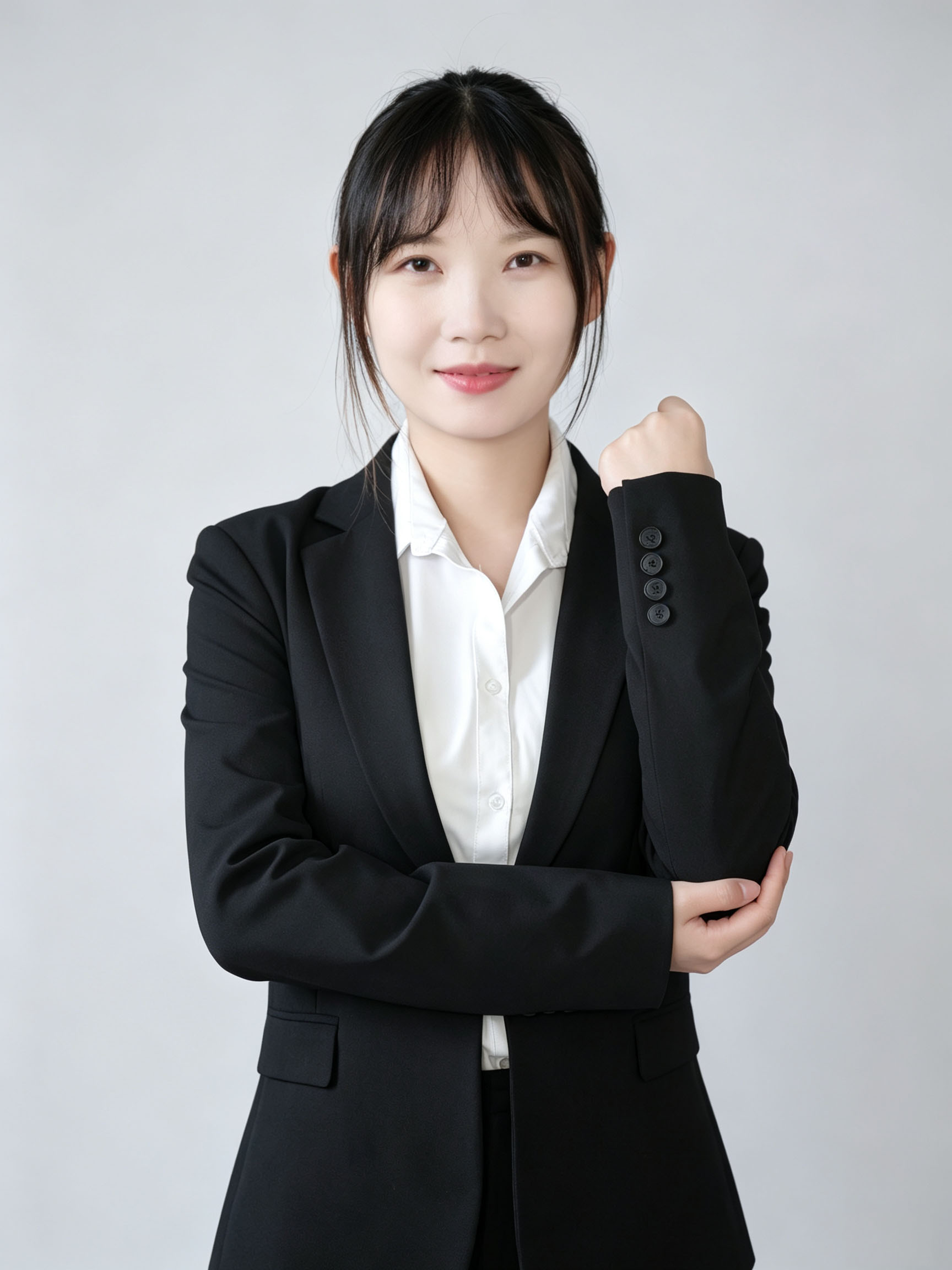 李薇_20260914234924.jpg