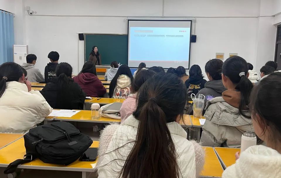 数理学院“助力四六级——英语翻译专项训练指导”讲座