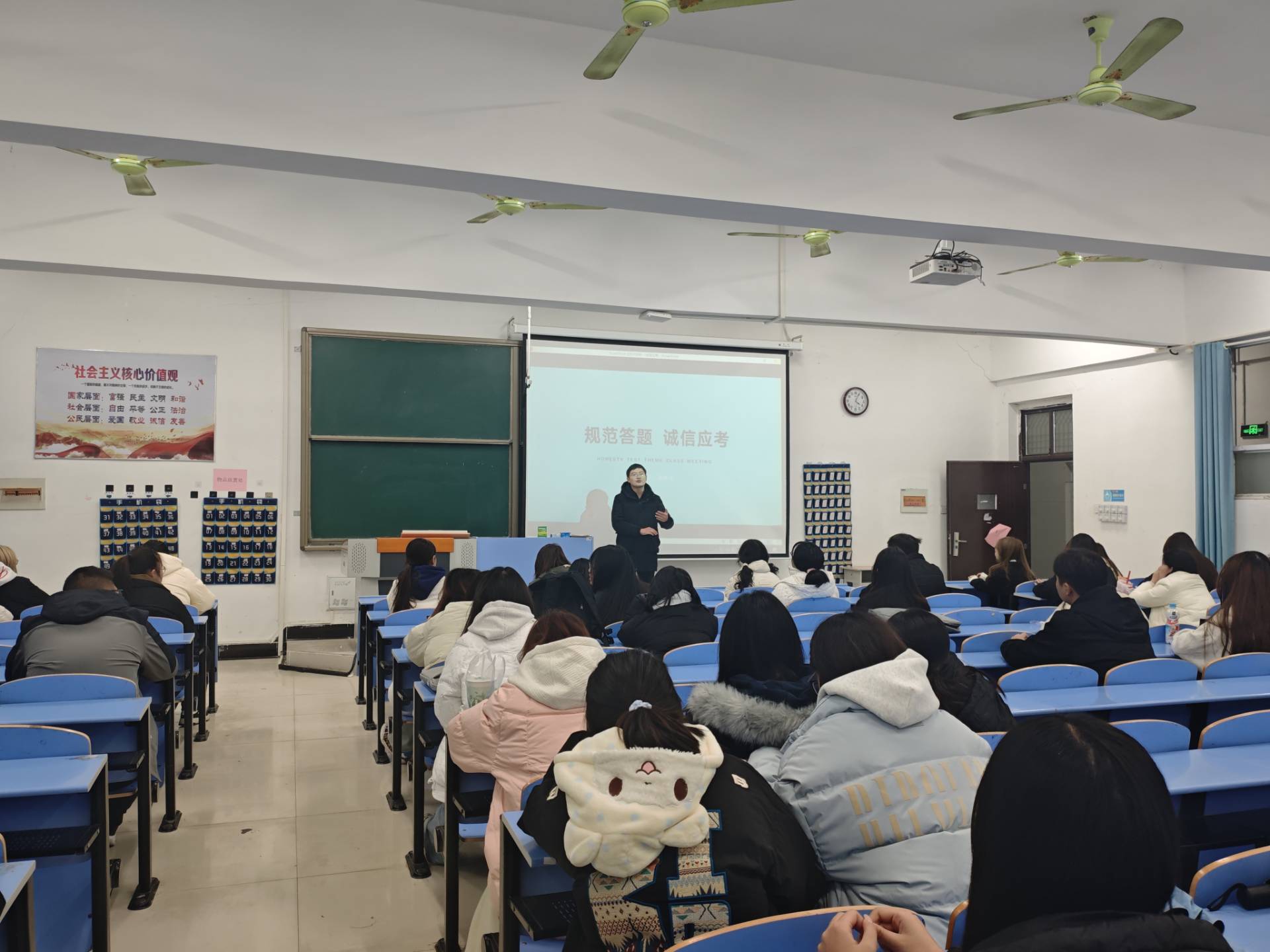 F866B027F843959A04FA79D84E3AAEA0.png F866B027F843959A04FA79D84E3AAEA0.png