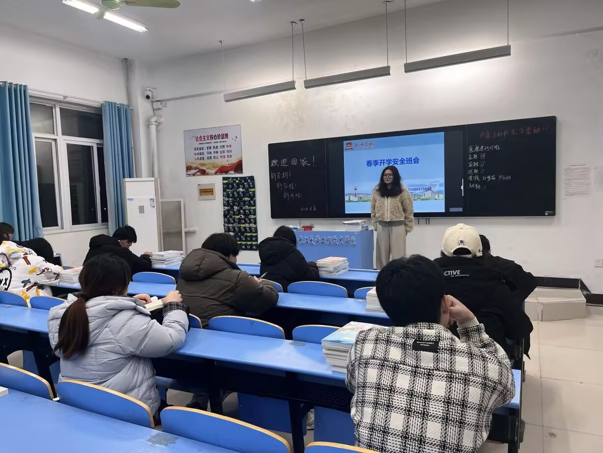 450DE832FF56DF917152BDAF33D3E72A