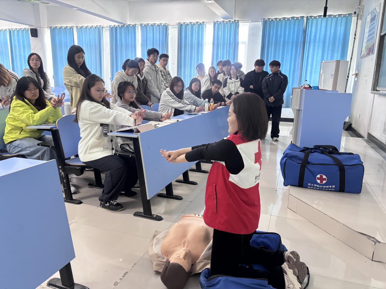 1e142064bba8a0c3c0fa6699bfe5f80c