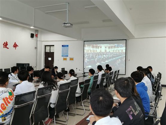 荆州学院2