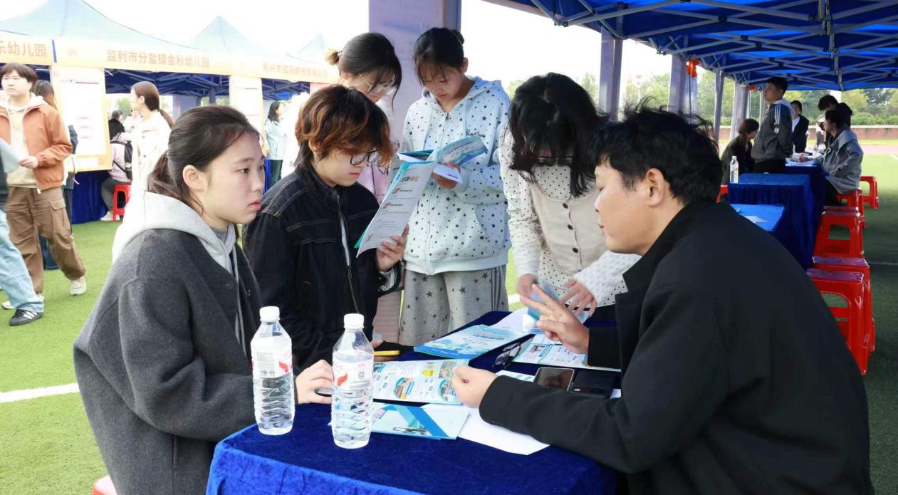 图示, 示意图
中度可信度描述已自动生成:ver1