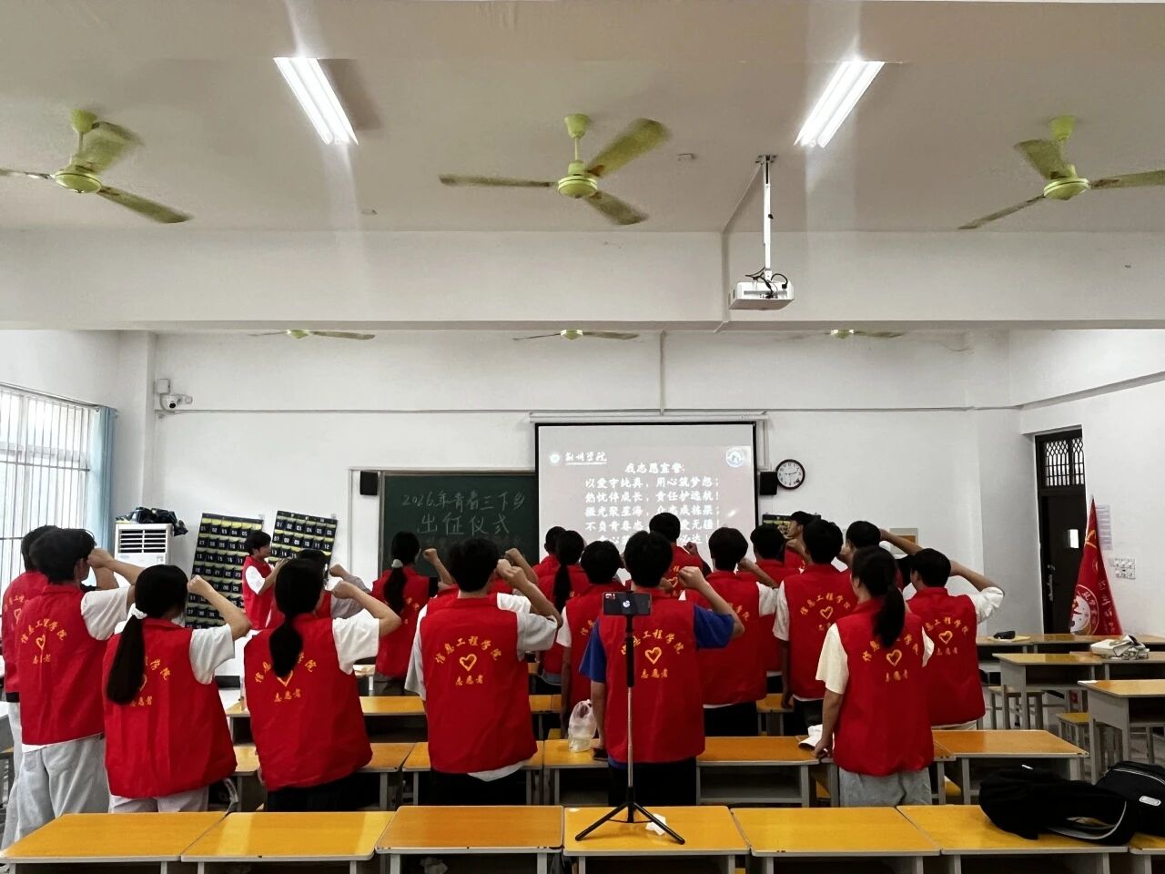 52ed545f35df79459a09a5c21b3204d4.jpg 52ed545f35df79459a09a5c21b3204d4.jpg