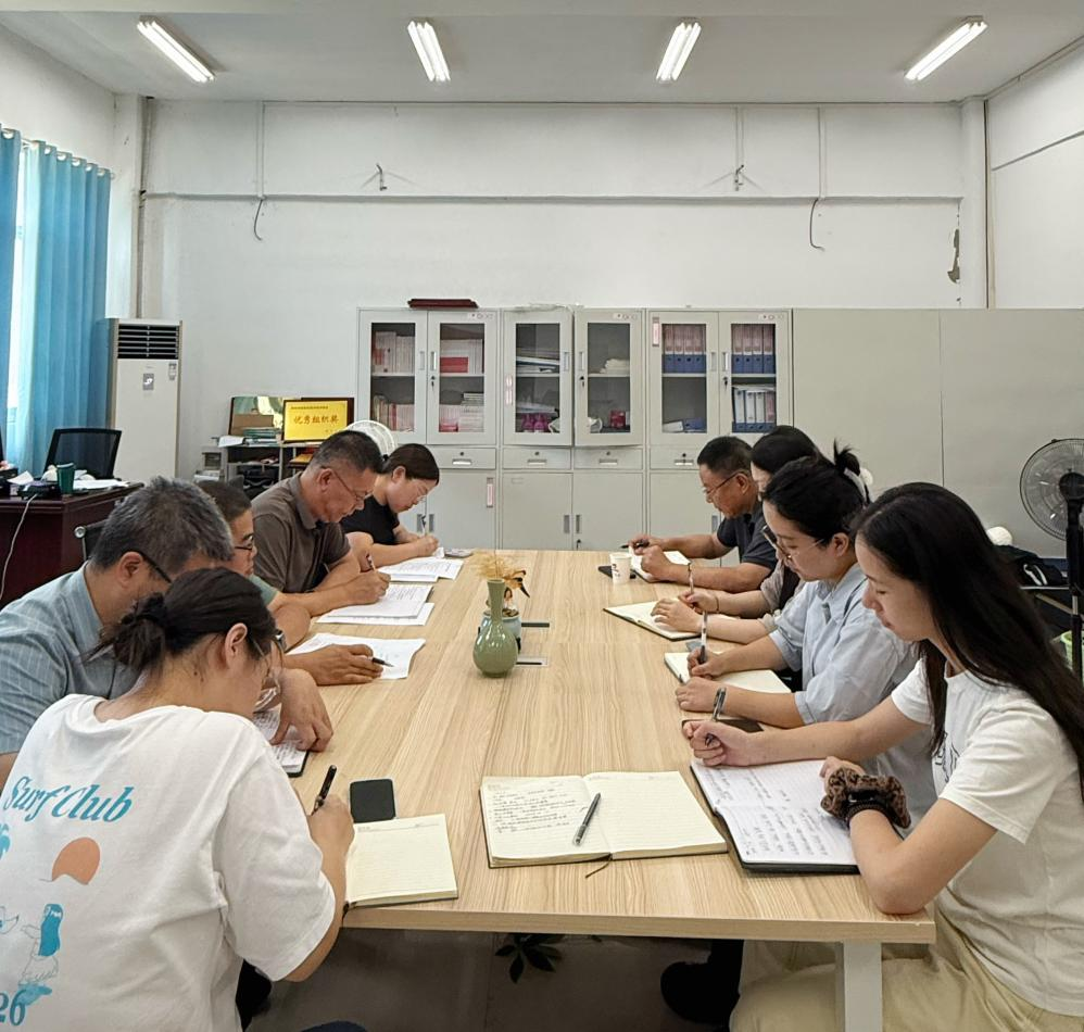 聚力育人提质效 共商实干新路径 能源与化工学院召开辅导员工作培训座谈会